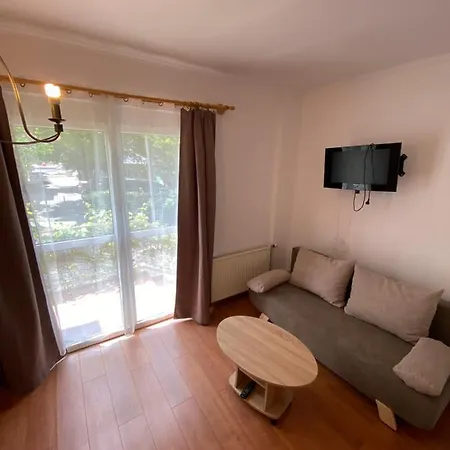 Portside Retreat Apartment Balatonfured Exterior photo