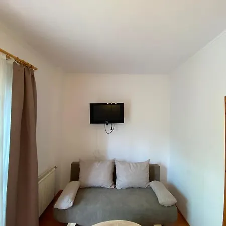 Portside Retreat Apartment Balatonfured Exterior photo