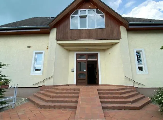 Portside Retreat